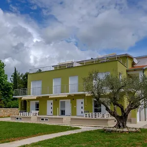 apartments-oliven.in-istria.net/
